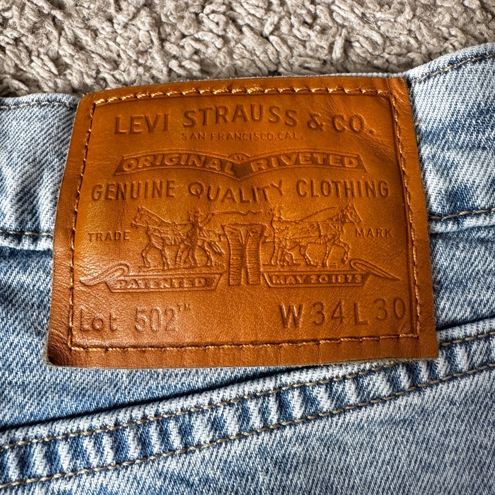 Men’s Levi’s 502 jean - Picture 4 of 4
